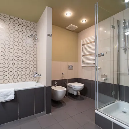 Boutique Zlaty Dukat מלון