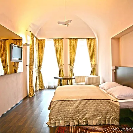 호텔 Boutique Zlaty Dukat 4*
